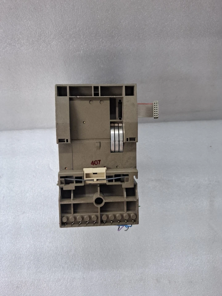 LOT OF 2 PCS SIEMENS 6ES5 421-8MA12 DIGITAL INPUT MODULE SIMATIC S5 WITH BASE